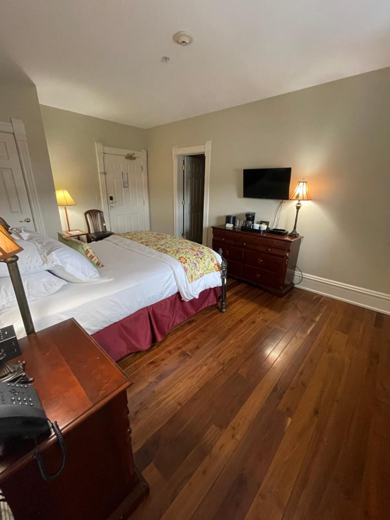 The Union Hotel Everett Экстерьер фото